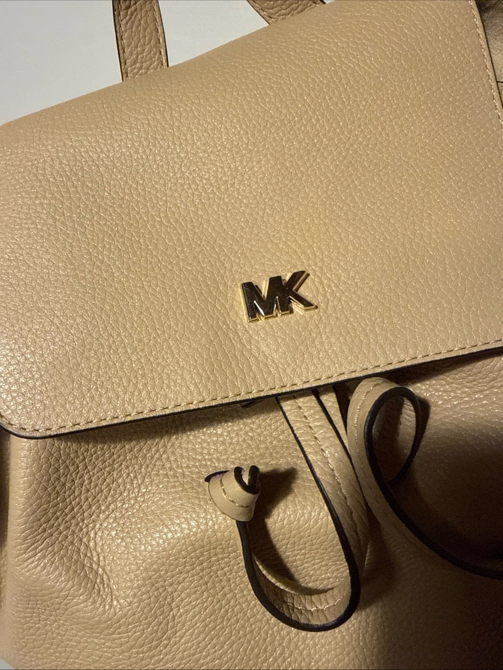 MICHAEL KORS Junie Medium Pebbled Leather Backpack Butternut - Picture 4 of 13